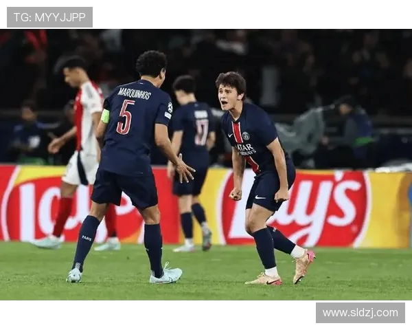 疯狂6-1!欧冠历史首次!巴黎最后时刻痛失小组第1